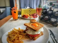 Ambra Boutique Hotel & Bistro - Airport Shuttle