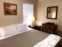 Suwannee River Retreat with Private Dock, Free Kayaks, and Fire Pit - 2-Star