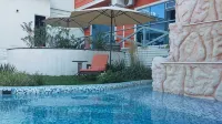 Sapar Standart Hotel - ที่มีบาร์