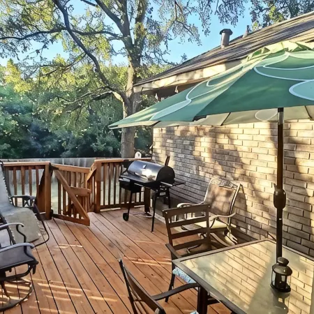 Superb,Pet Friendly. Big Backyard on Greenbelt. Heb Center. Atx Kalahari,183
