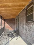 The Nest at Main Street Suites: Unique Apt in historic downtown Van Buren, AR - WiFi