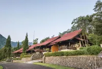Grand Whiz Hotel Bromo - parking