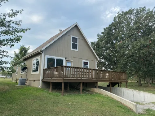 Cedar Lodge is quaint rustic lodge with modern amenities. Relaxing and warm! - Wifi