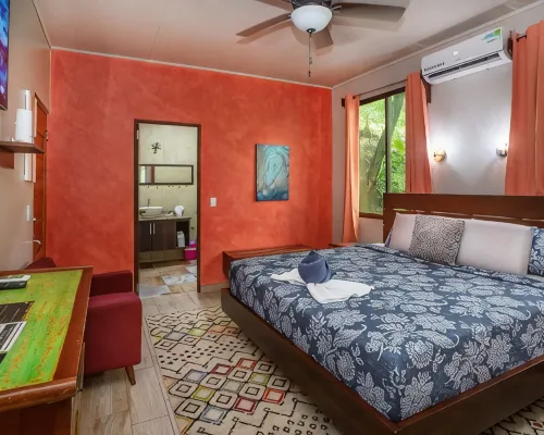 Hotel Casa del Arbol Manuel Antonio - Adults Only Các khách sạn gần Sân vận động Alberto Braglia Stadium
