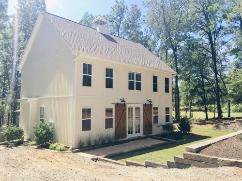 The Barngalo- Private, yet Close to everything - 4-Star