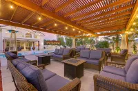 Most Sought-after STR in Wine Country. Now with a Professional Pickleball Court! -  Ferienhäuser