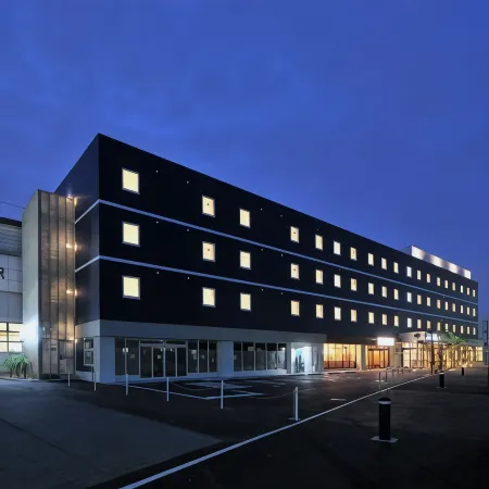 CVS・BAY HOTEL Main Building・Bay Tower