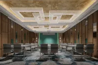 Phoenix Crowne Vinh - parking