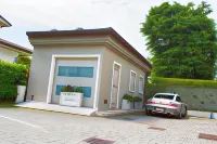Sweet Home - B&Bs (Bed and breakfast)