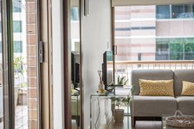 Private & airy flat in the heart of Sydney
