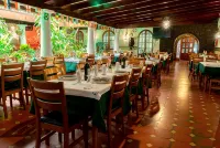 Hotel El Arroyo - 3-Star