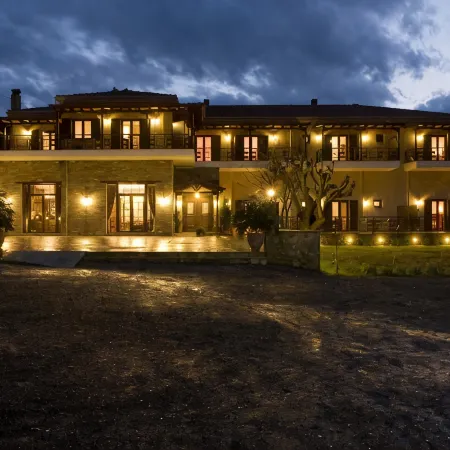 Dellas Boutique Hotel