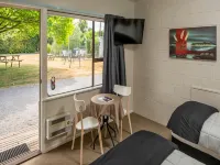 U Studios Masterton, SureStay Collection by BW - ที่มีที่จอดรถ
