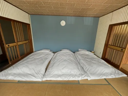 A house within walking distance of Kuwana Station. Maximum 11 guests can stay -  Ferienhäuser