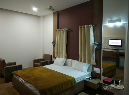 Haripriya Hotel