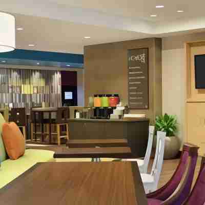 Home2 Suites by Hilton Ft. Pierce I-95 Rooms