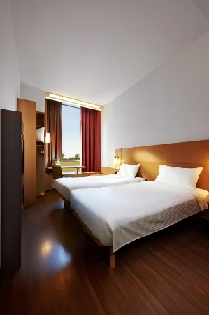 Ibis Singapore Novena