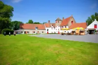 Hostellerie Hof Ter Doest Hotels in Zuienkerke