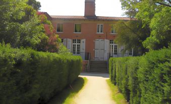 Logis Domaine de Peyrolade