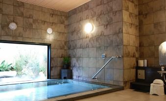 Hotel Route-Inn Nabari - Housity