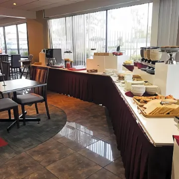 Auckland Airport Kiwi Hotel Отели рядом с достопримечательностью «Мангер»