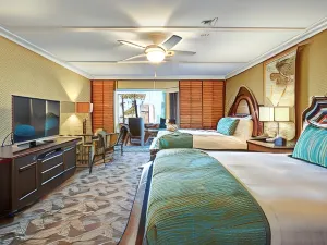 Pacific Terrace Hotel