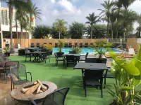 Anaheim Marriott Suites - Pools