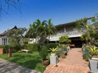 Dorm of Happiness by Tharaburi Resort Hotels in 