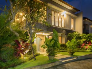 Villa Daun 2 Canggu by Nagisa Bali