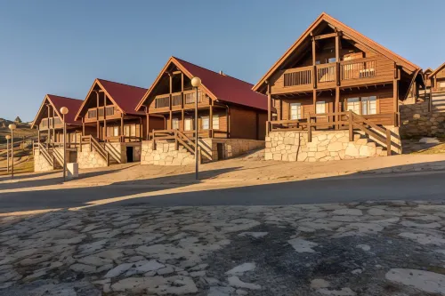 Luna Chalets da Montanha - Serra da Estrela Hotels in Ковильян