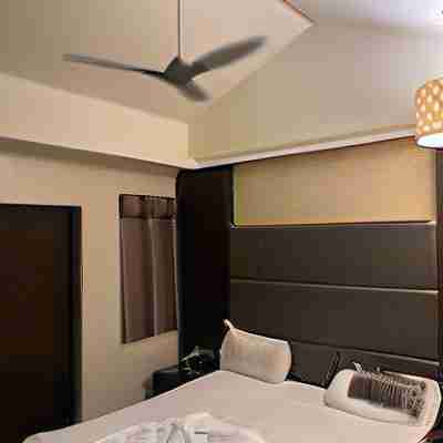 Kohinoor Hotel Rooms