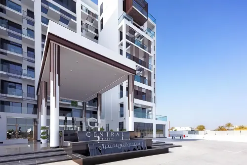 C Central Resort the Palm