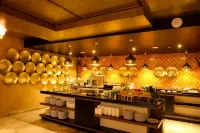 Hotel Deccan Serai, Hitec City, Hyderabad - พร้อมอาหารเช้า