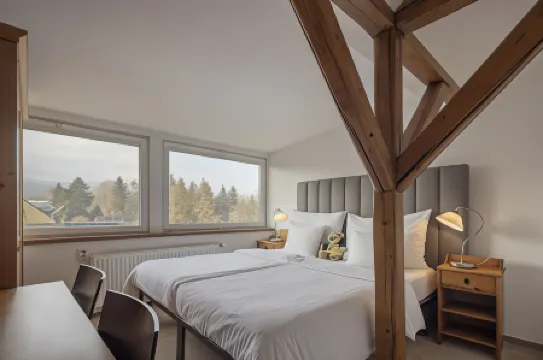 皮特洛恩健康旅遊酒店