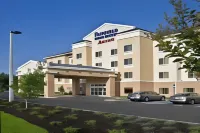 Fairfield Inn & Suites Potomac Mills Woodbridge Hotels in Neabsco
