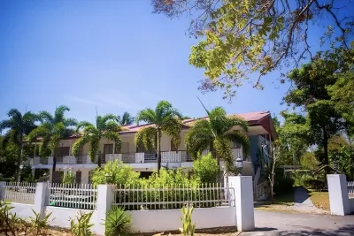Rouhi Retreats By Doulos Hotel di 