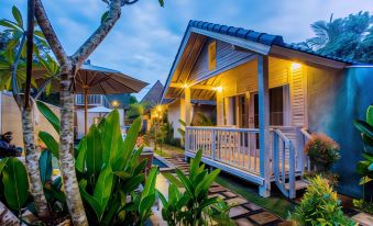 The Syron Huts Lembongan