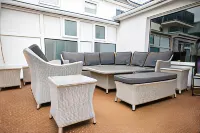 St Georges Hotels in Vale