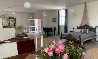 Sostrup Slot og Kloster