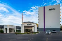 Radisson Hotel Grand Rapids Riverfront Các khách sạn gần Steelcase Inc