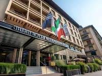 FH55 Grand Hotel Mediterraneo Hotels near Santa Croce