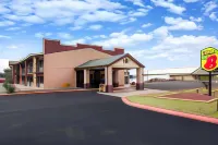 Super 8 by Wyndham Giddings - 2 stjerner