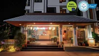 Narai Iyara Palace Hotel dekat Wat Inthra