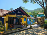 Raio de Sol Pousada & Camping Hotel dekat Proveta Beach
