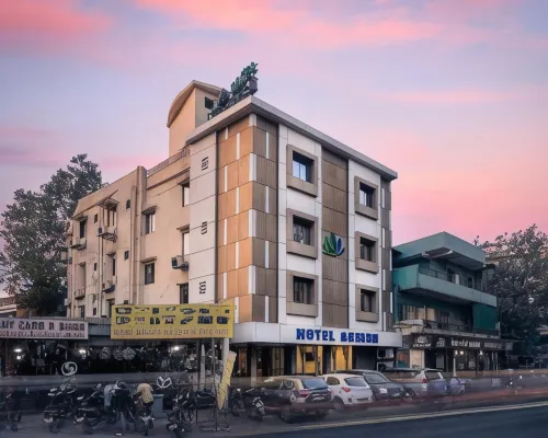 Hotel Ashish Các khách sạn gần Học viện quản lý IIM