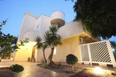 B&B Villa Maiolica فنادق في San Leone