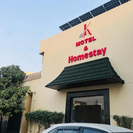KANHA HOMESTAY & Motel