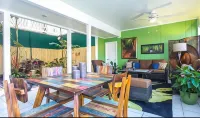 Big Island Retreat Hotel a Captain Cook