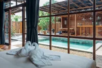 Adirek Pool Villa فنادق في ترانج
