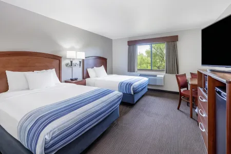 AmericInn by Wyndham Dickinson